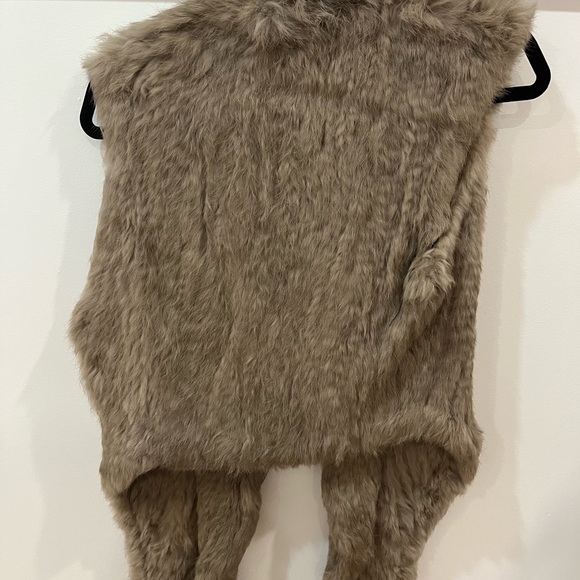 Real Fur Vest - beige color way. - Picture 3 of 3